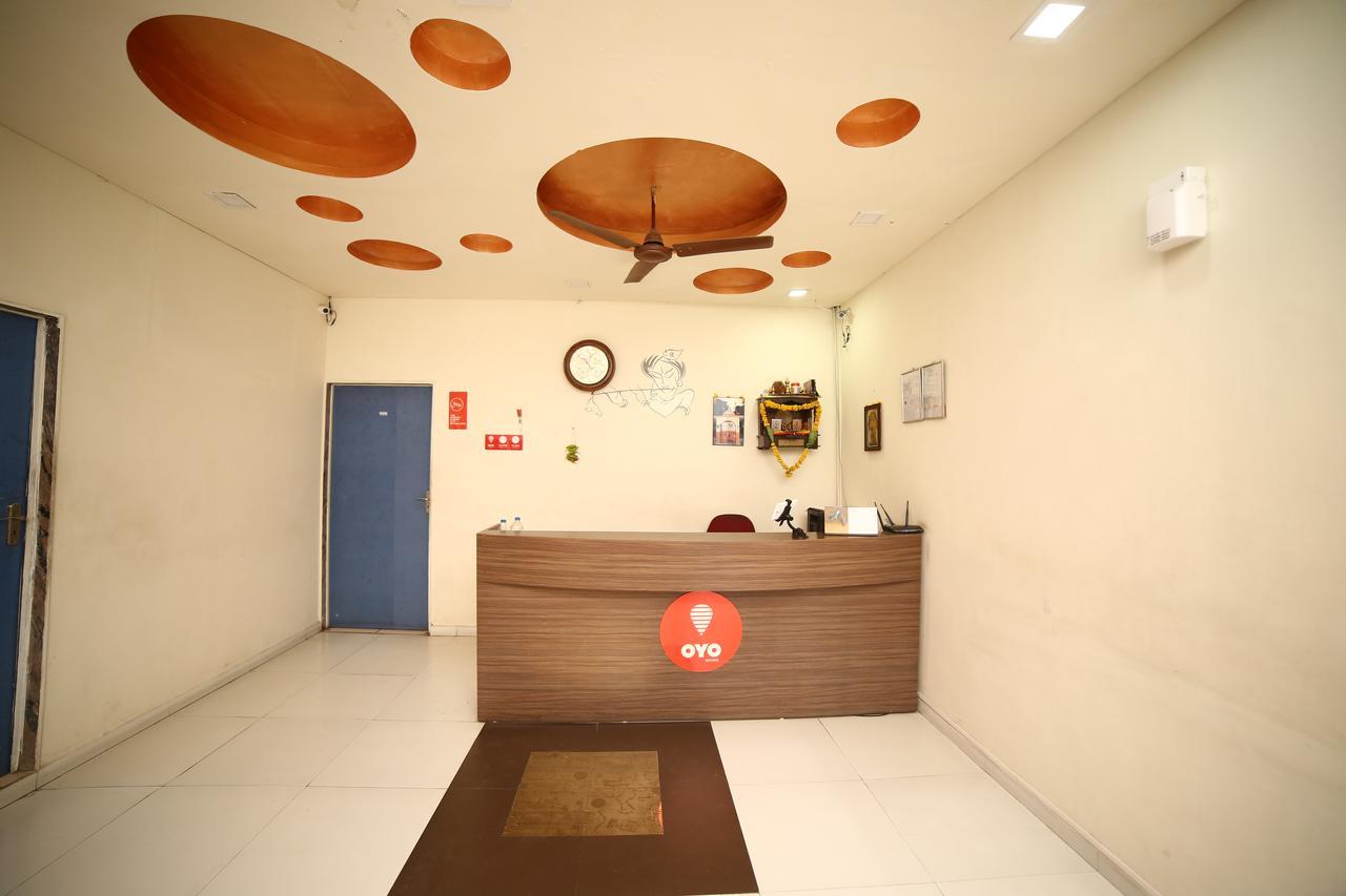 Hotel Velvet Rajkot Ngoại thất bức ảnh